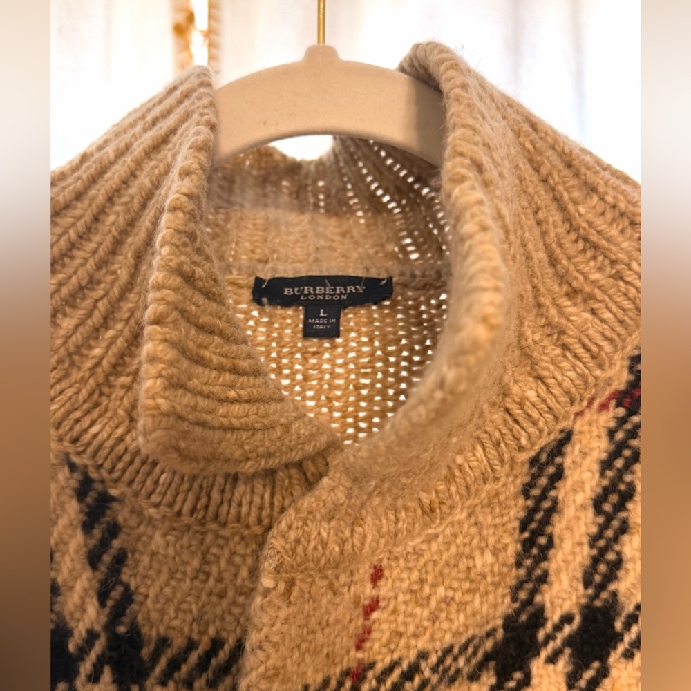 Burberry Camel Plaid Turtleneck Sweater with Black Check - Picture 3 of 9